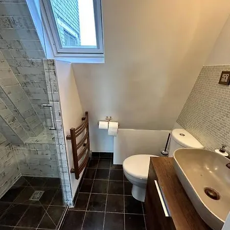 Apartment Neuf, Calme, Lumineux, 8e Etage