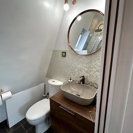 Apartment Neuf, Calme, Lumineux, 8e Etage Paris