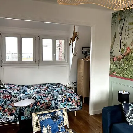 Neuf, Calme, Lumineux, 8e Etage Lägenhet
